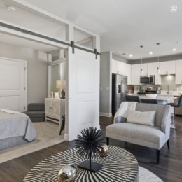 Your future is bright when you live at Upstairs at Bethesda Row thanks to our under cabinet lighting and a LED lighting package in each floor plan! 💡 How will your new home lighten your life?!
Get to know more about our in-door amenities online!
#UpstairsAtBethesdaRow #BethesdaMD #BethesdaApartments #LiveGreystar Instagram post from @upstairsbethesda on July 22, 2024 18:15:20pm